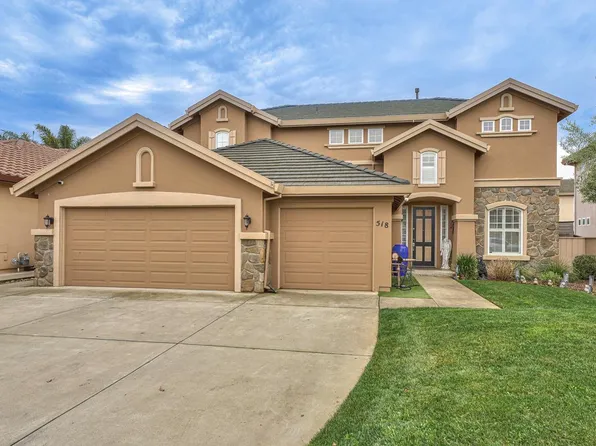 518 Wimbledon Ave, Salinas, CA 93906