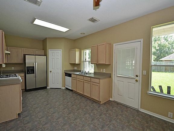 4th image of 18910 Atasca South Dr