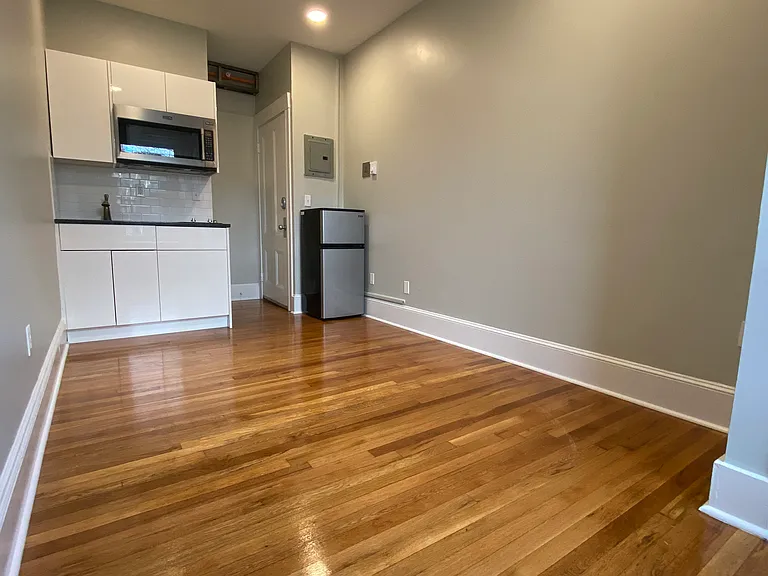 The Blackstone on Beacon — Photo 78