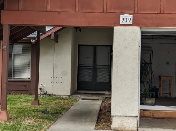 919 Milane Ln, Escondido, CA 92026