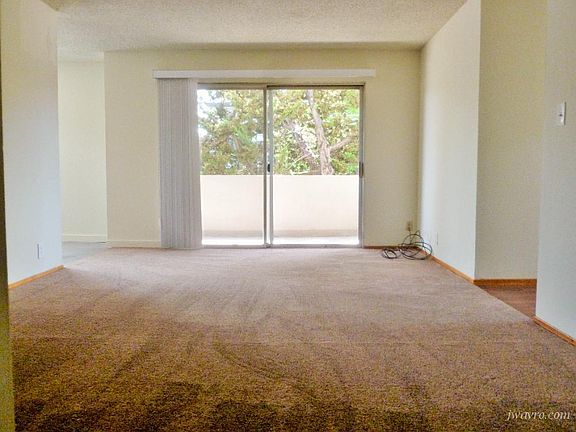 4th image of 124 Lorton Ave #3