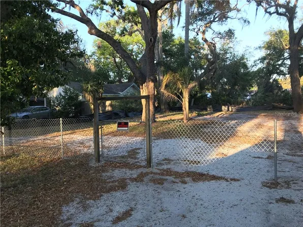 1375 S Michigan Ave, Clearwater, FL 33756