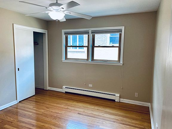5th image of 1116 N Northwest Hwy APT 1