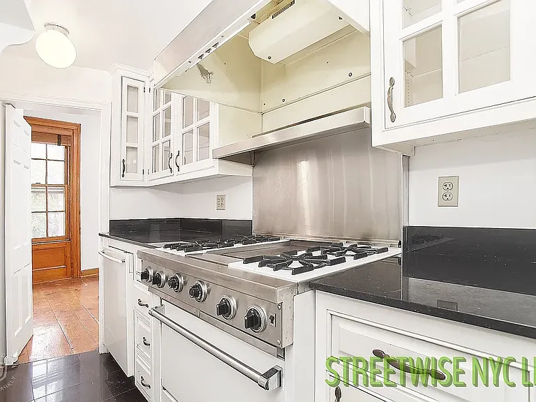 117 Bedford St #Townhouse 3 — Photo 4