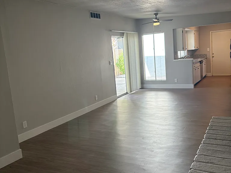 2243 Helm Ave #102 — Photo 5
