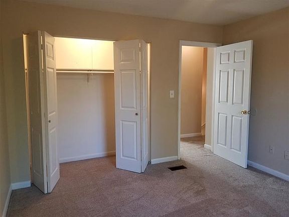 3rd image of 700 Roberta Dr