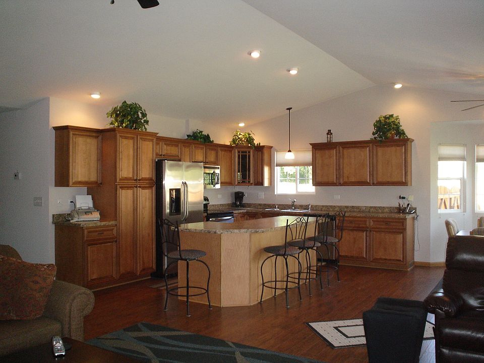 1st image of 3030 W Lee Ave