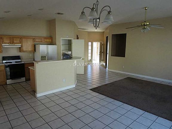 2nd image of 1108 Victorian Hill Ave