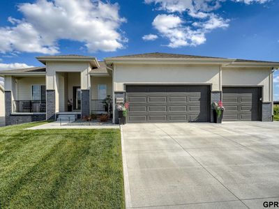 18403 Greenleaf St, Omaha, NE, 68136
