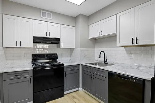 The Riverside Apartment Homes Photo 1