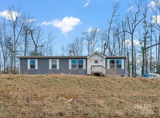 92 Jarrett Dr, Bakersville, NC 28705