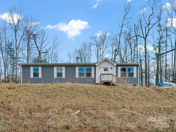 92 Jarrett Dr, Bakersville, NC 28705