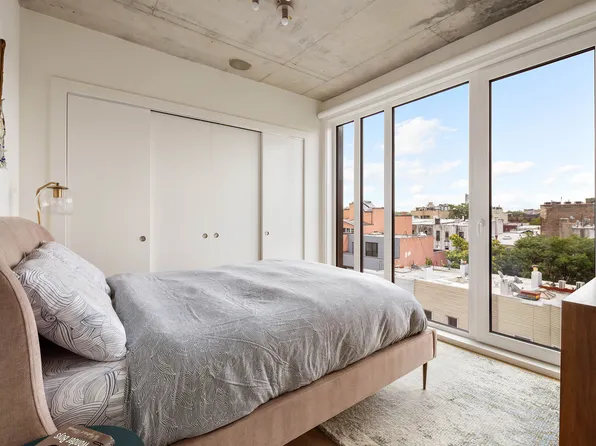 169 Huron Street image 6 of 11