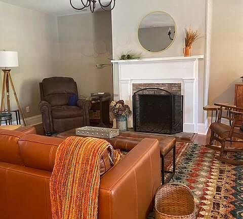 LIving room fireplace (non-working)