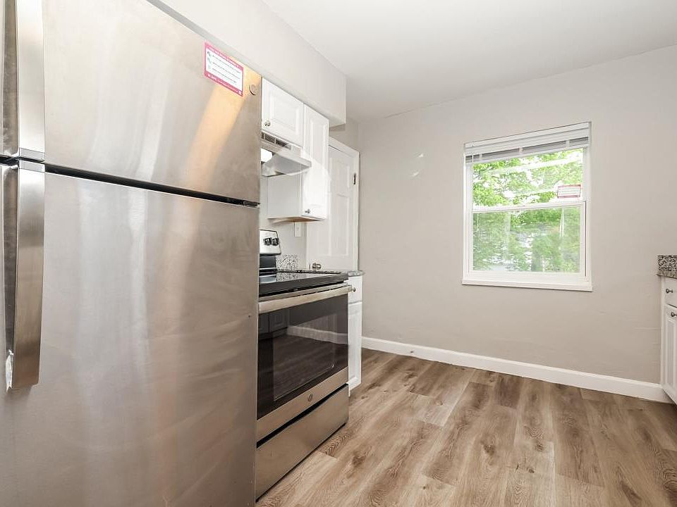 1st image of 1811 Parkhill Dr