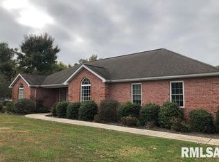 1808 Colonial Dr, Marion, IL 62959