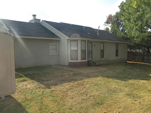 5th image of 4502 Hunters Glen Dr