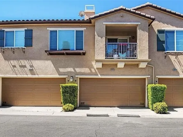 19440 Laroda Ln, Santa Clarita, CA 91350