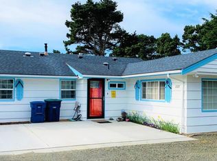 1322 NW 18th St, Lincoln City, OR 97367