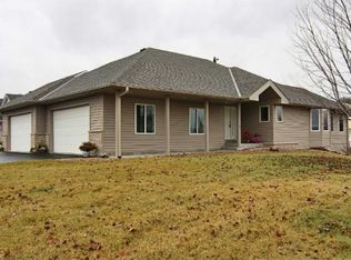875 Quail Ct, Watertown, MN 55388