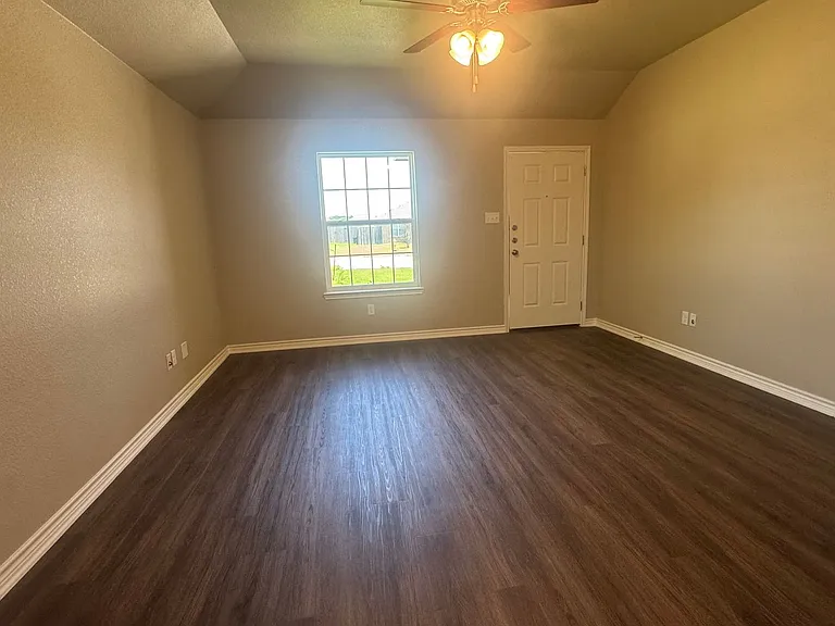 1618 Pima Trl — Photo 6