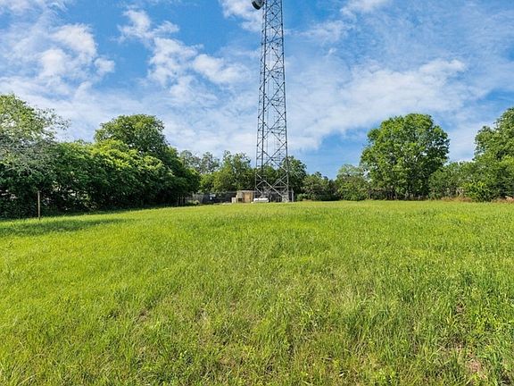 3rd image of 312 Nagel LOT 5