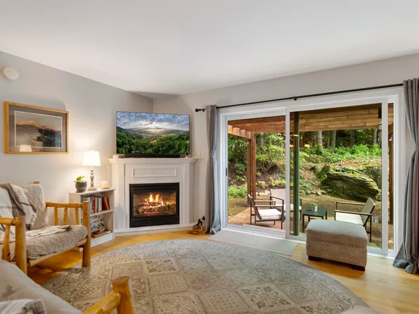 147 South Main Street #2B, Stowe, VT 05672