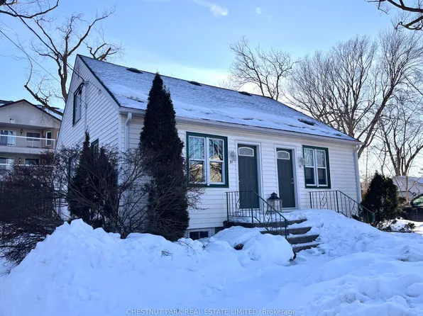 33 Washburn St #31, Prince Edward County, ON K0K 2T0