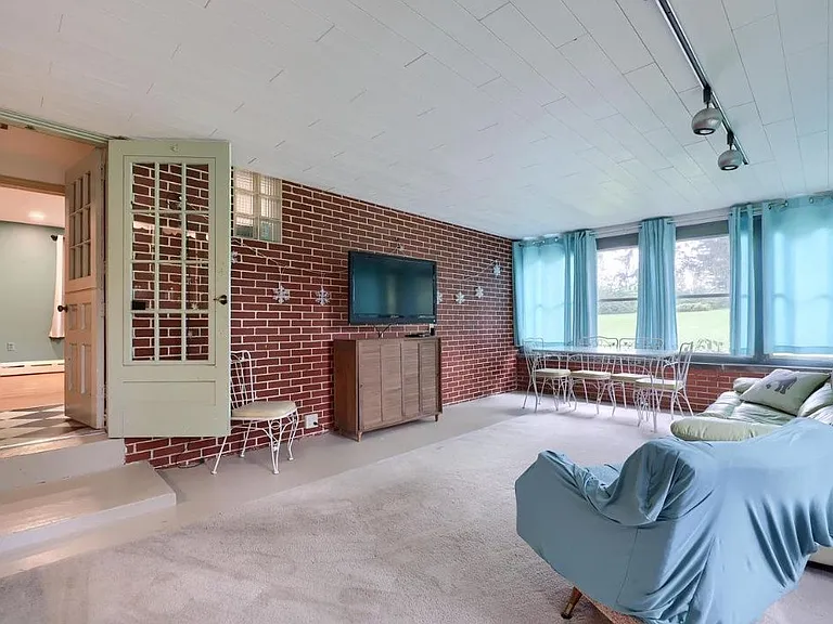 376 Arbor Rd — Photo 26