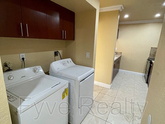 3rd image of 2759 NW 196th St