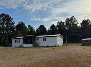 4010 Fairhaven Dr, Collins, GA 30421