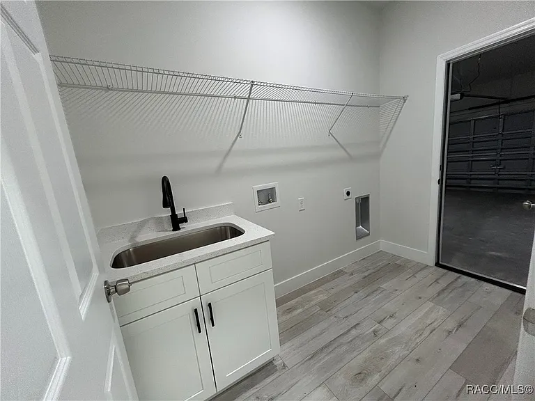 2097 W Hampshire Blvd — Photo 12
