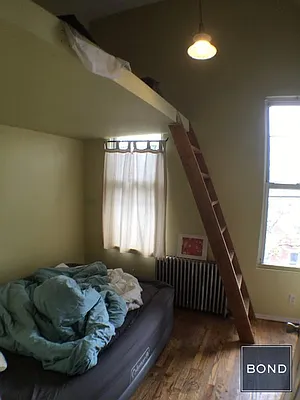 Rented by Bond New York | media 6