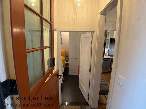 5th image of 950 Noe St #A