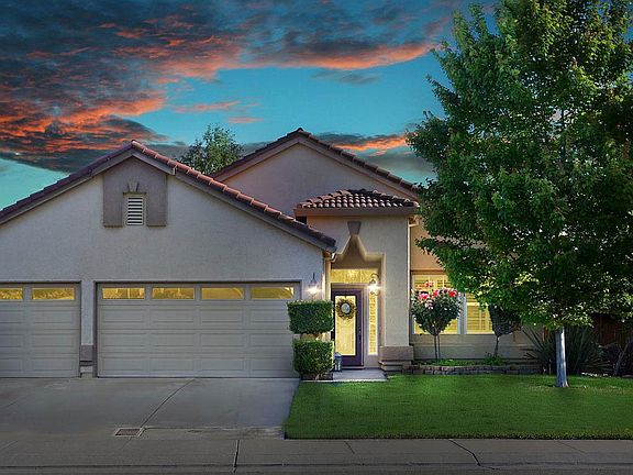 3rd image of 3950 Vancouver Cir