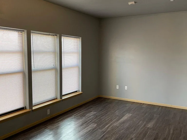 912 S Dubuque St #21 — Photo 11