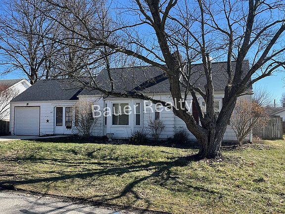 3rd image of 607 Parkside Dr