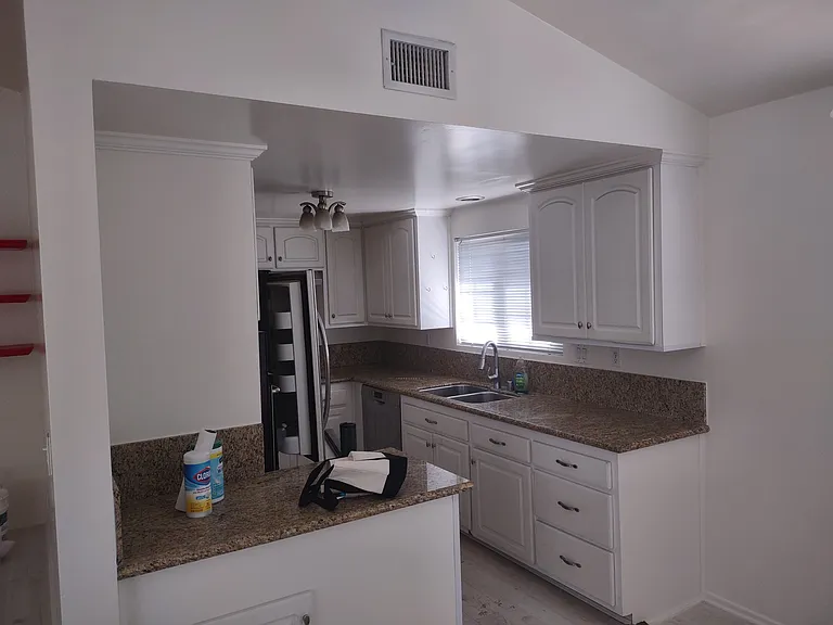 1009 N Avenue 67 — Photo 8