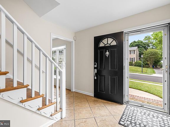 2nd image of 9 Galetree Ct