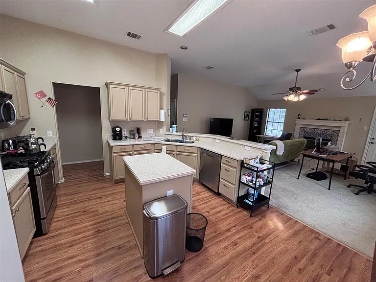 1316 Mesquite Rd — Photo 17