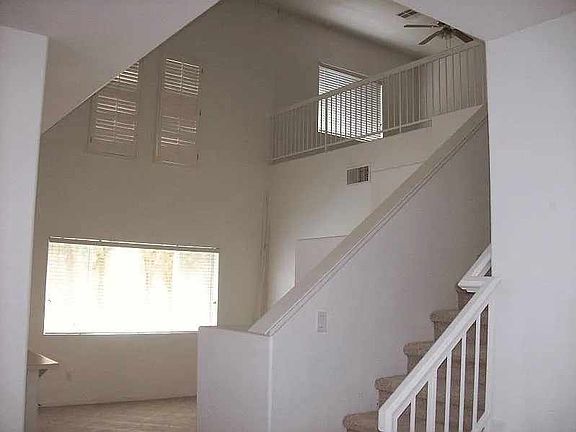 4th image of 919 Whispering Grove Ave #1
