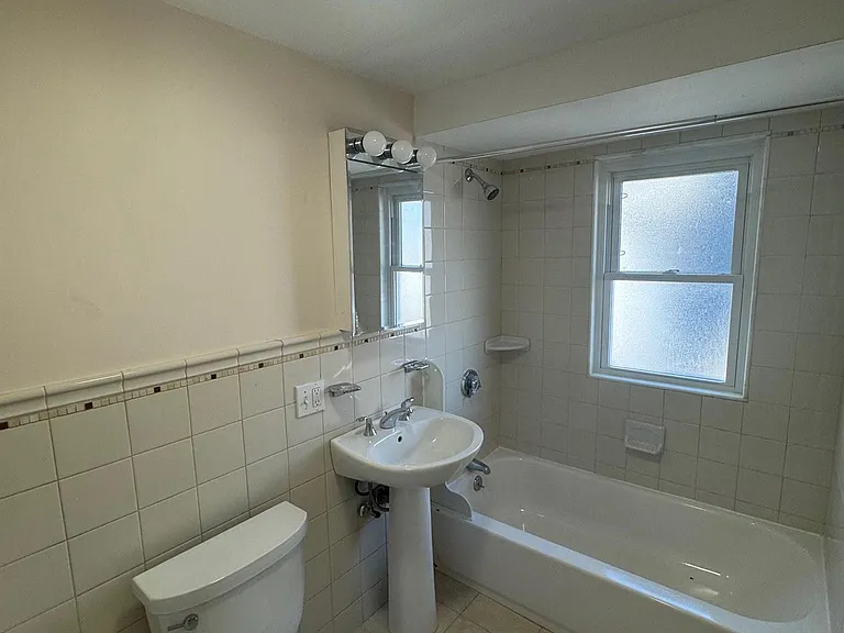 14 Bay State Ave — Photo 22