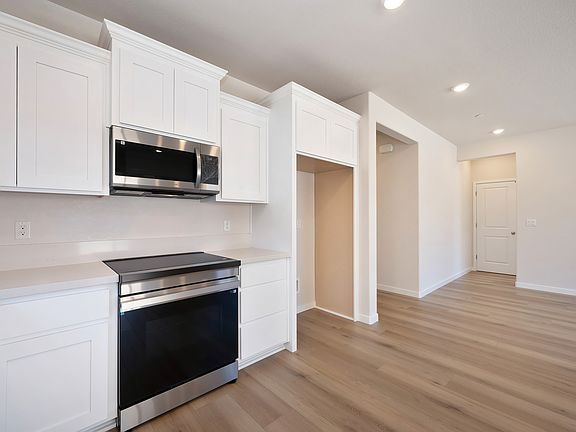 6th image of this home