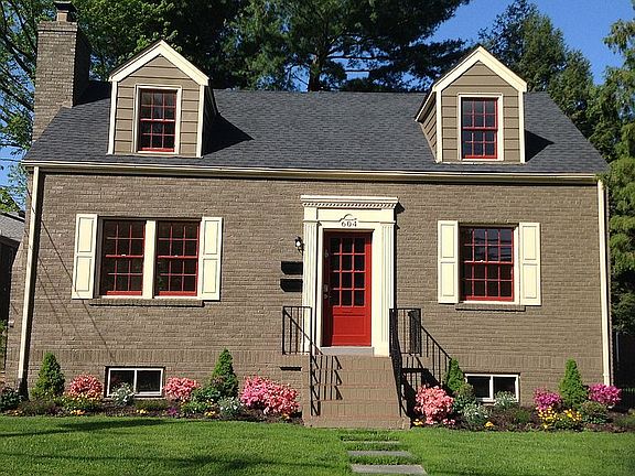 2nd image of 604 N Emerson St