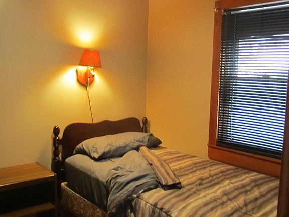 4th image of 61 Raymond Rd #61A