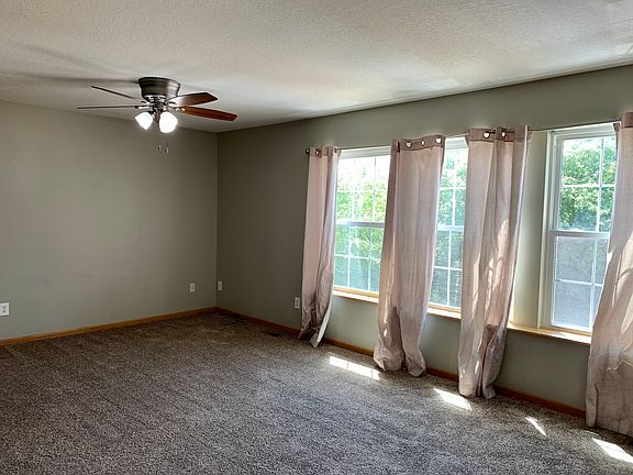 5th image of 1145 SE Village View Ln