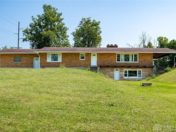498 N Clayton Rd, New Lebanon, OH 45345