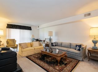 5 Oak Creek Dr APT 1103, Buffalo Grove, IL 60089