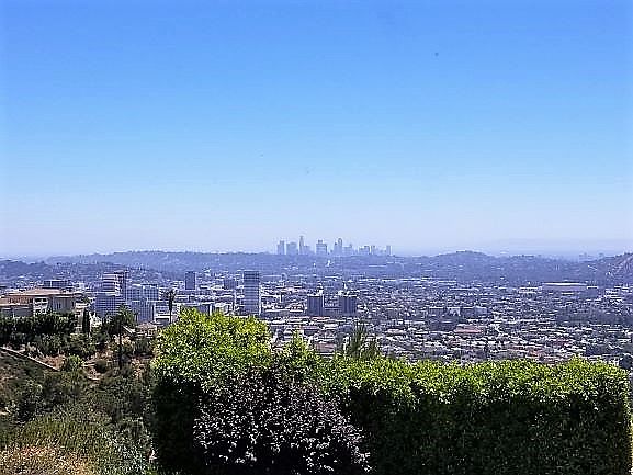 1st image of 347 Wonderview Dr