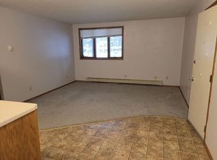 5827 Laverne Cir APT 1, Baxter, MN 56425